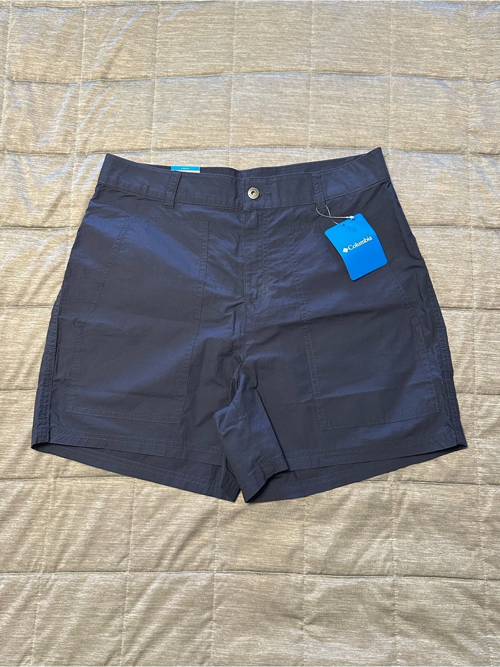 Columbia Women’s Navy 5” Inseam Cotton Shorts NEW size 12